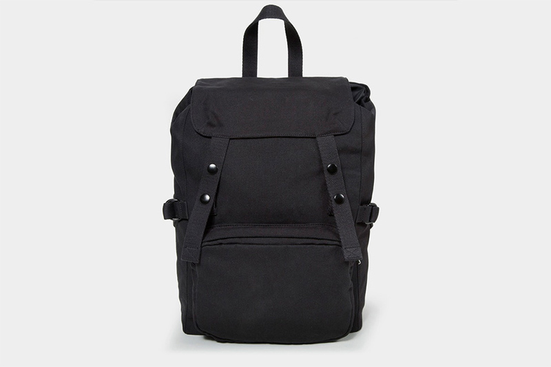 Раф Симонс создал коллекцию рюкзаков для Eastpak (фото 2)