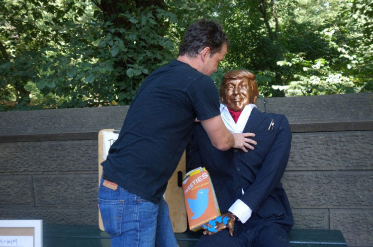 trump-statue-manhattan