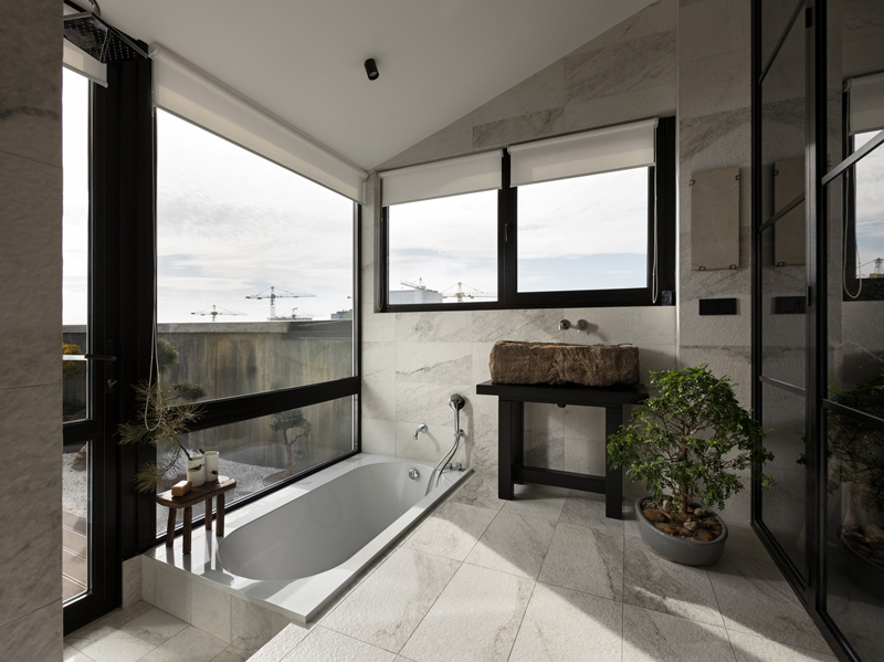 Dezeen написали о киевской квартире дизайна Сергея Махно (фото 6)