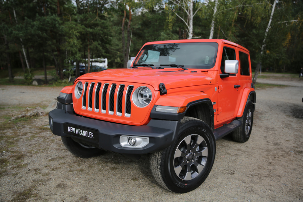 В Украине представили обновленный внедорожник Jeep Wrangler (фото 26)