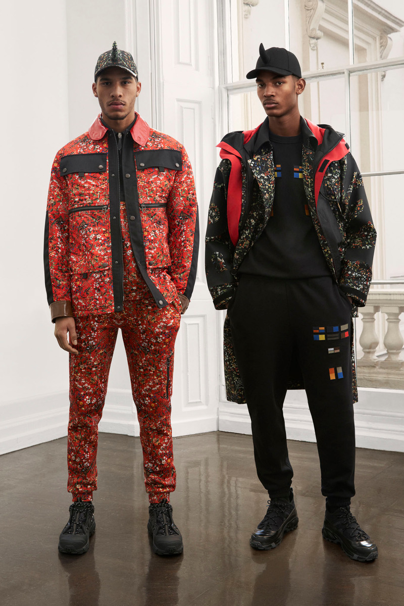 Жизнь взаперти: Burberry создали униформу для редких выходов на улицу (фото 29)