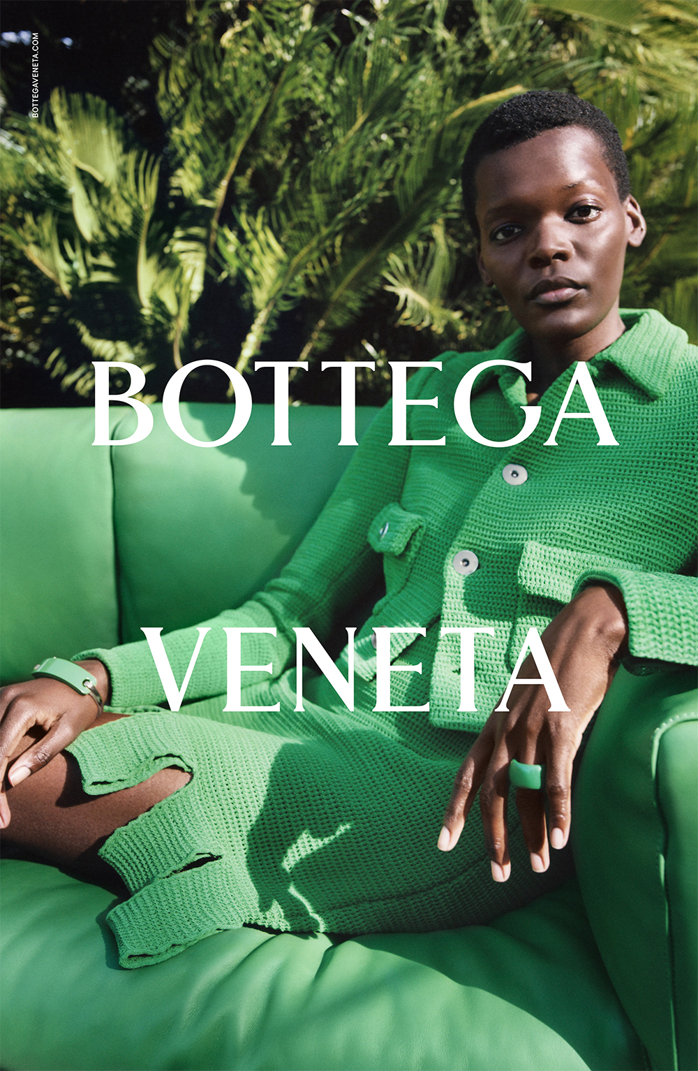 Bottega Veneta представили рекламную кампанию. В главных ролях — далматинец и попугай (фото 10)