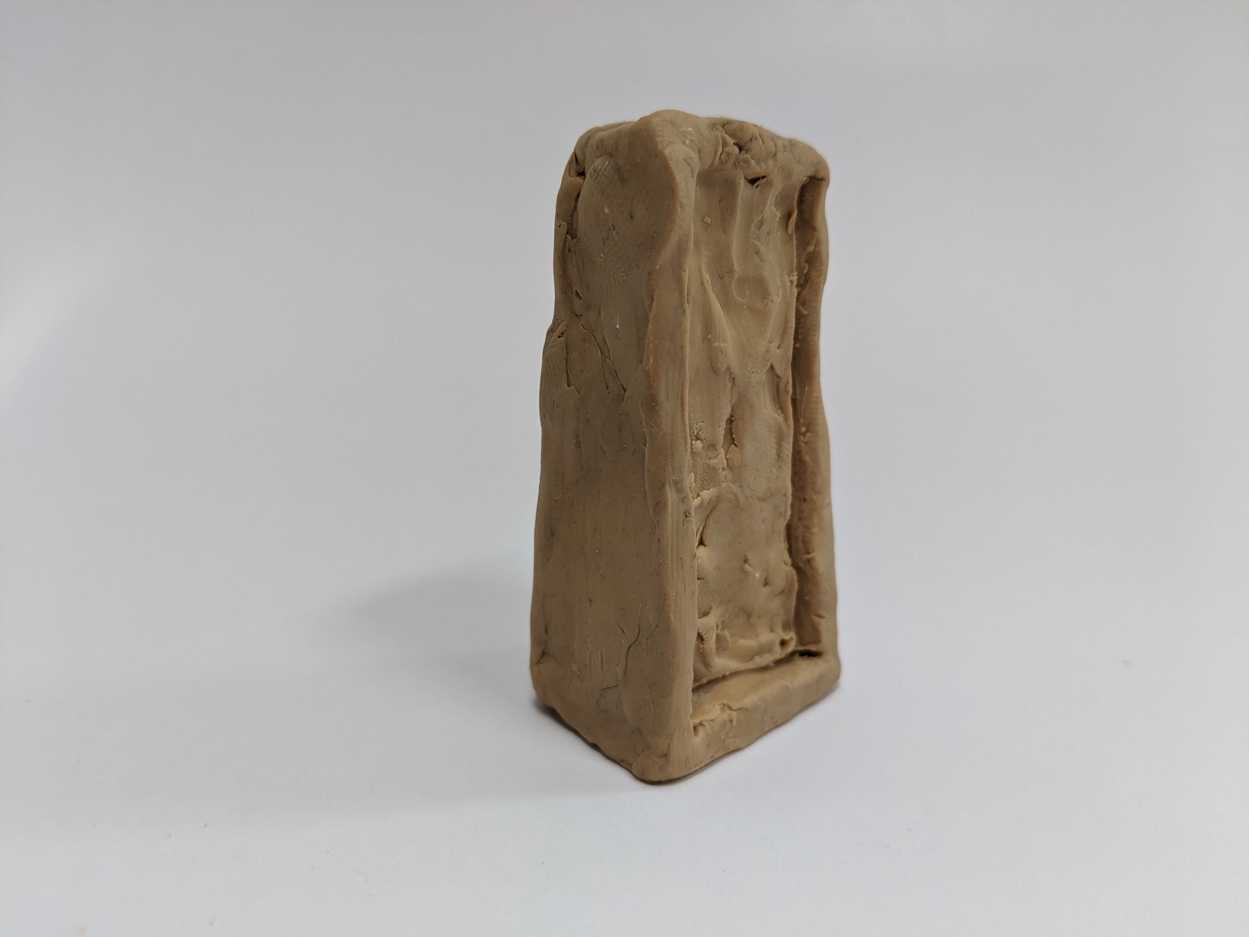 Скульптури з моху та кришталь із бабусиного серванта: Що дивитися на M17 Sculpture Prize (фото 6)