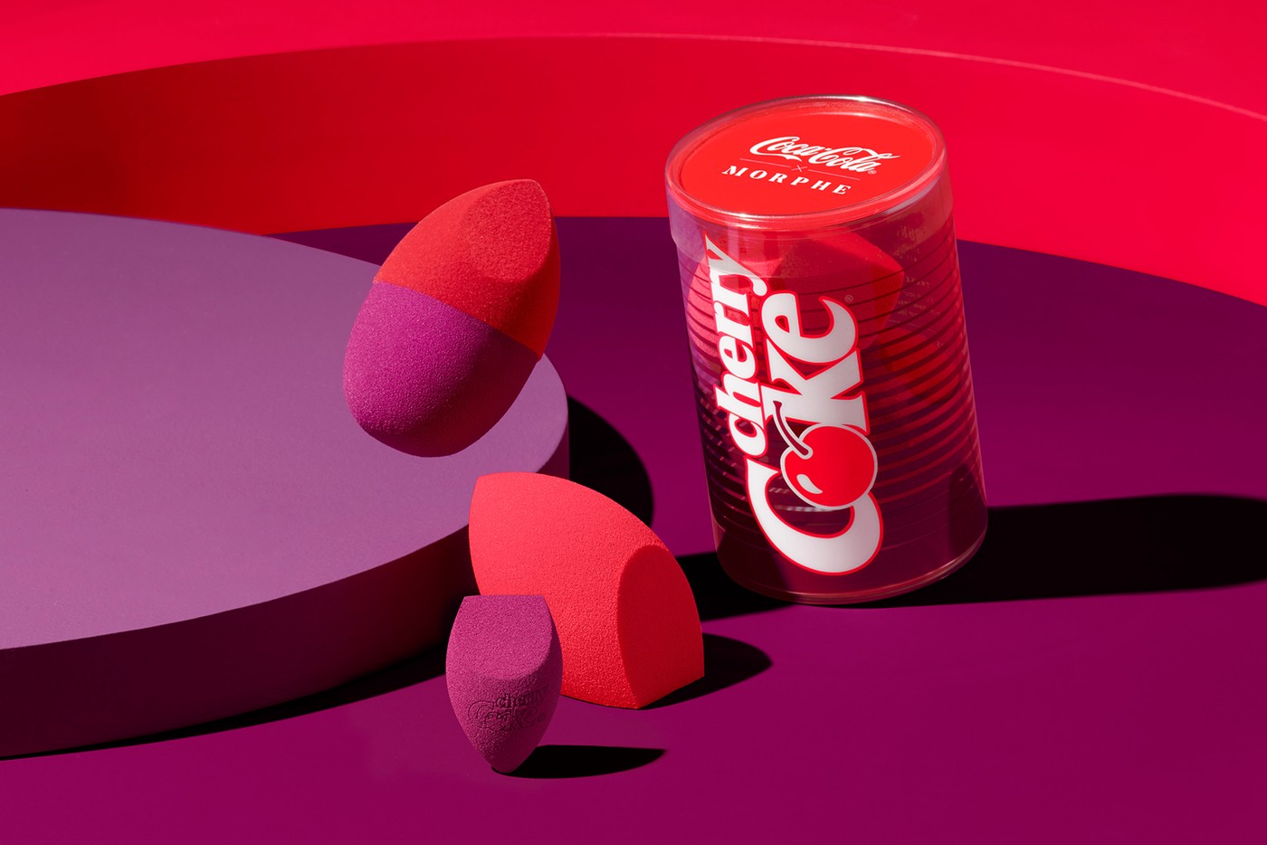 Coca-Cola выпустили совместную коллекцию с косметическим брендом Morphe (фото 2)