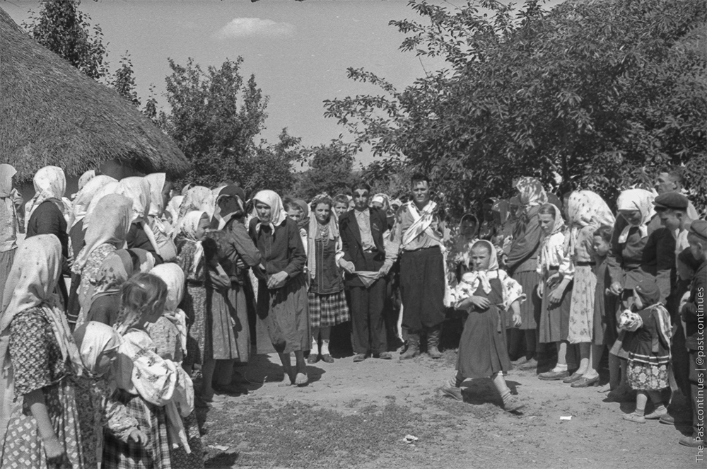 Инстаграм недели Past Continues: Как по негативам и старым фото заполняют белые пятна в истории (фото 8)