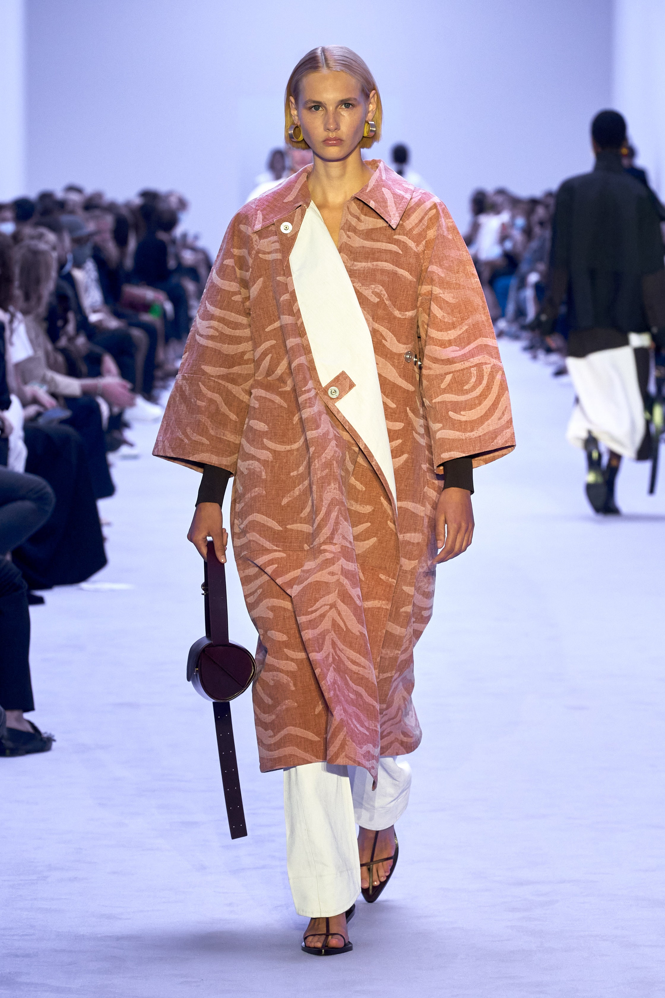Семейные узы, светлое будущее, оптимизм: О чем говорит коллекция Jil Sander (фото 13)