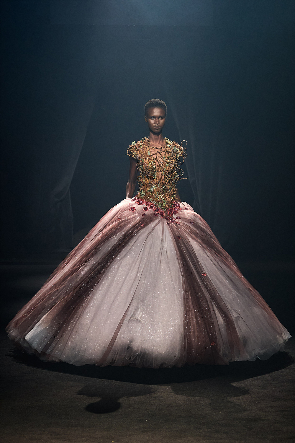 Gucci, Valentino и еще 43 модных дома создали коллекцию — трибьют Альберу Эльбазу (фото 22)