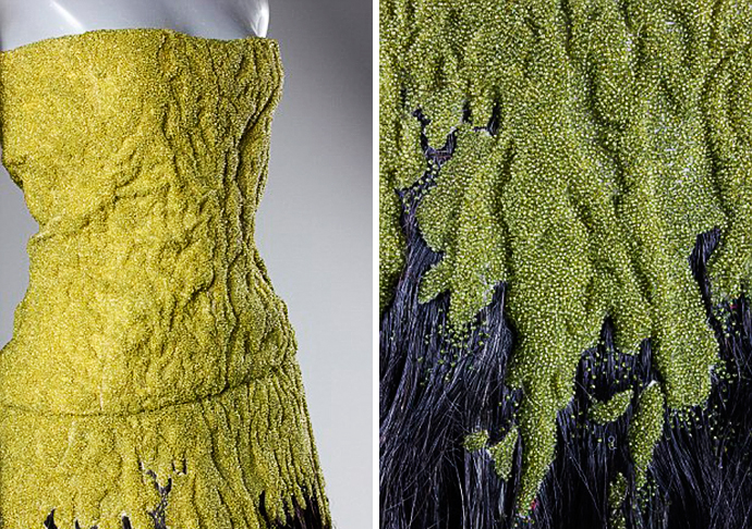 Платье Изабеллы Блоу от Alexander McQueen уйдет с аукциона (фото 1)