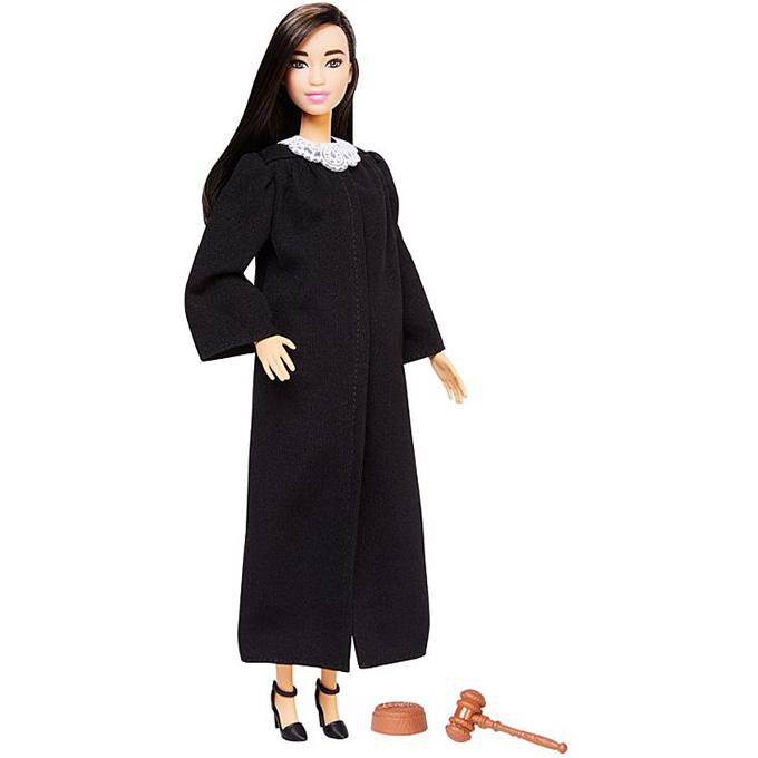 Mattel назвали "профессию года" для Барби. Это кукла-судья (фото 1)