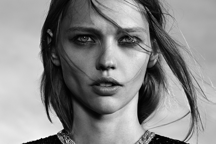 Саша Пивоварова в пре-коллекции Saint Laurent (фото 14)