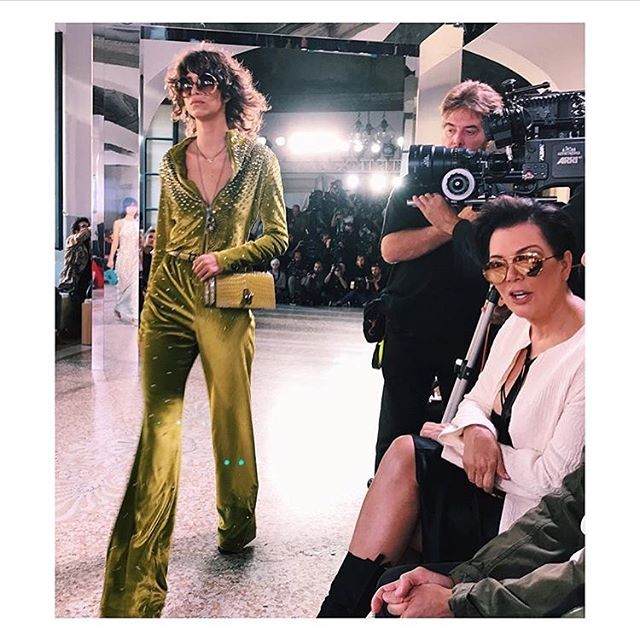 Triple Boom: This green mamba disco suit on #MicaArganaraz and #KrisJenner agreeing! Thank you for the shot @pandorasykes you rock    congrats #TomasMaier   @bottegaveneta RG