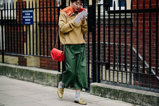 WOMENS SPRING SUMMER 2018 
PHOTOGRAPH @le21eme
#JWANDERSON #JWASS18 #LFW #STREETSTYLEv