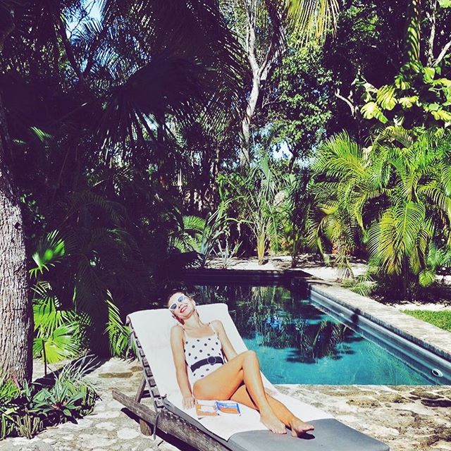 Going at it hard this morning    
.
#goodmorning #mood #vacation #weekendgetaway #bikini #poolside #sunshine #vivamexico #valladolid #chillaxing #nataliejoos